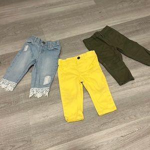 Bundle of jeans for 3-6Mo (yellow one is 6Mo, identical to the size of others)